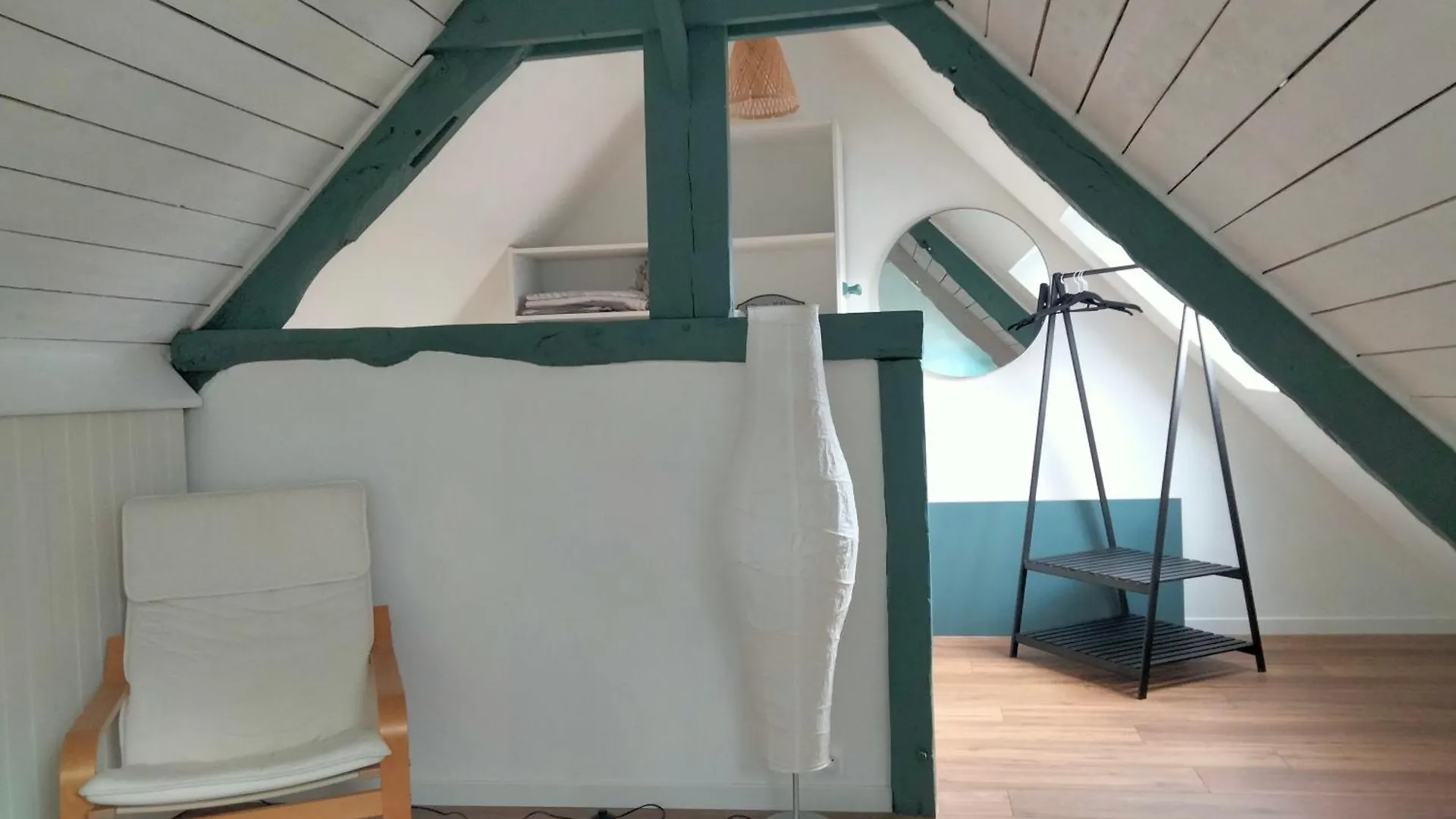 Gite 3 Chambres En Bord De Rance La Ville-ès-Nonais Semesterbostad